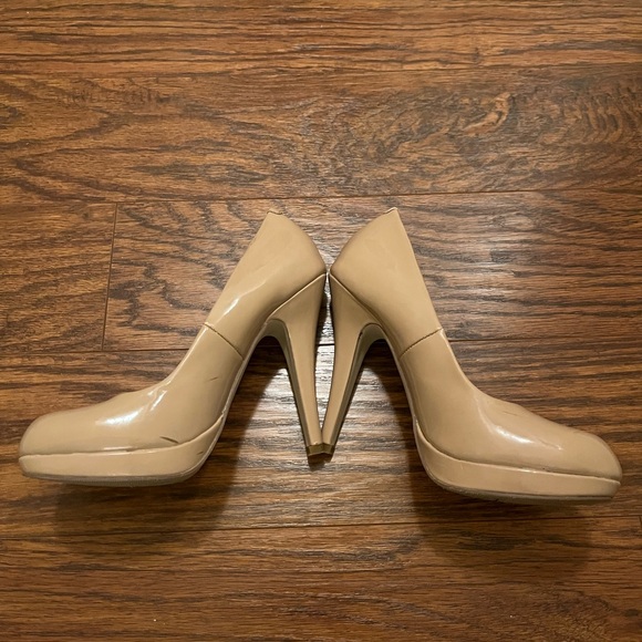 MADDEN GIRL NUDE-TAN HEELS - Picture 5 of 9